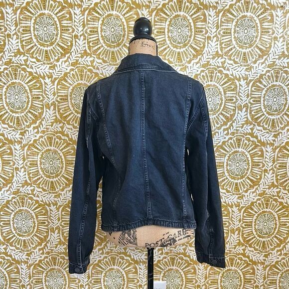 NWT Free People Jade Asymmetrical Hem Denim Jacket in Washed Black size L - Picture 9 of 11